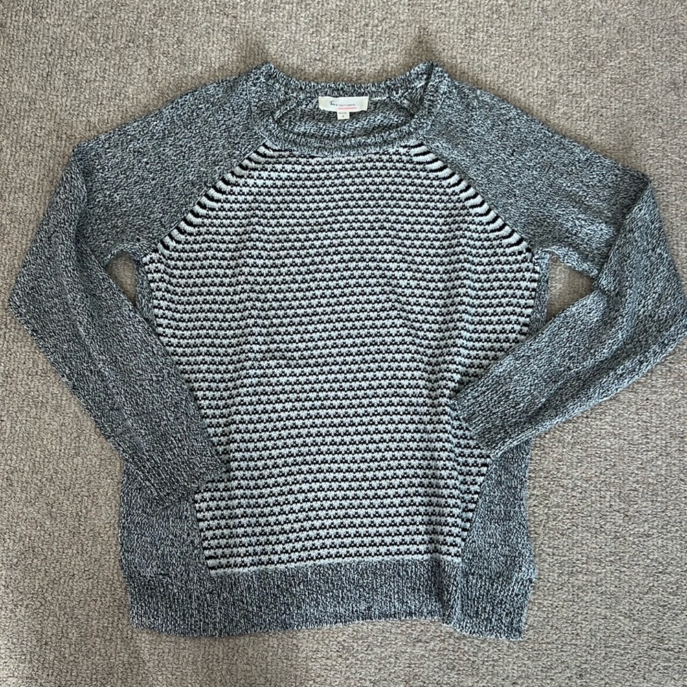 Super soft Two by Vince Camuto sweater